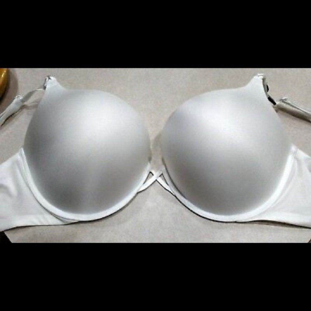 Very Sexy Bombshell Add-2-Cups Push-Up Bra.
